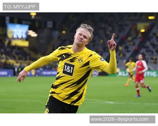 哈兰德今晨再添两球本赛季已狂轰30球展现超级状态